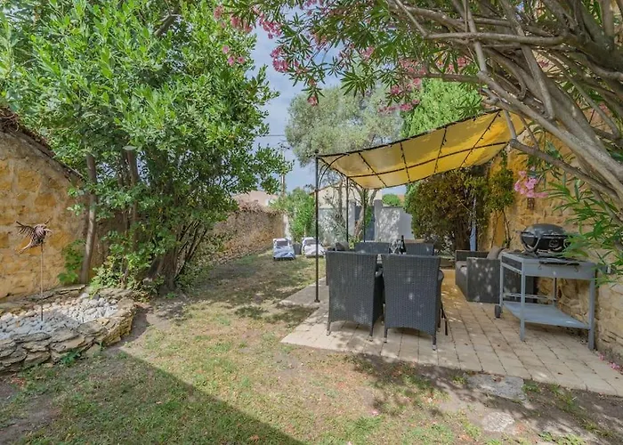 Mazet Magnan, Rustic Luxury In Provence