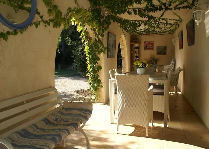 Holiday Home In Piolenc Near Roman Orange